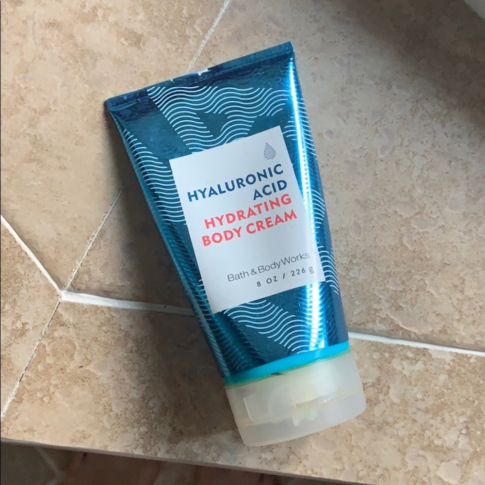 Bath and Bodyworks Hyaluronic Acid Body Cream